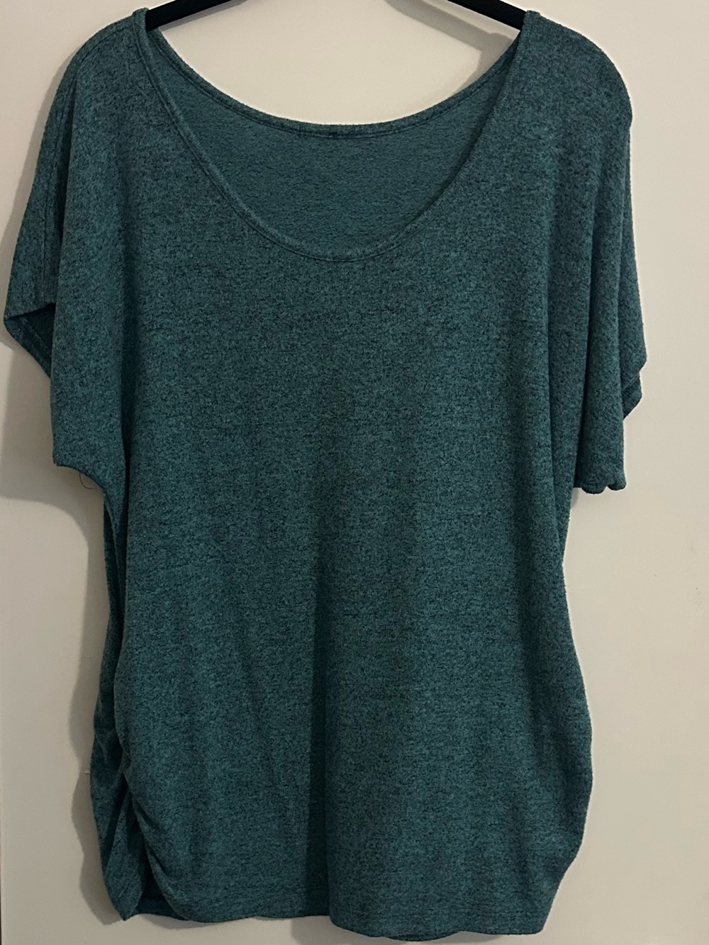 Relaxed Scoop Neck Women’s Top in Teal